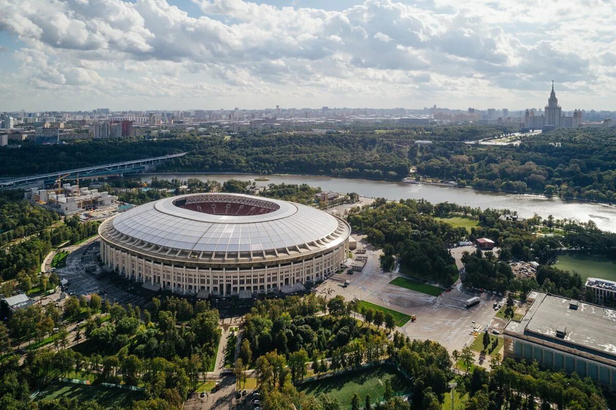 Олимпийский комплекс Лужники Москва. Спортивный комплекс Лужники в Москве. Большая спортивная Арена Лужники. Московский стадион Лужники.