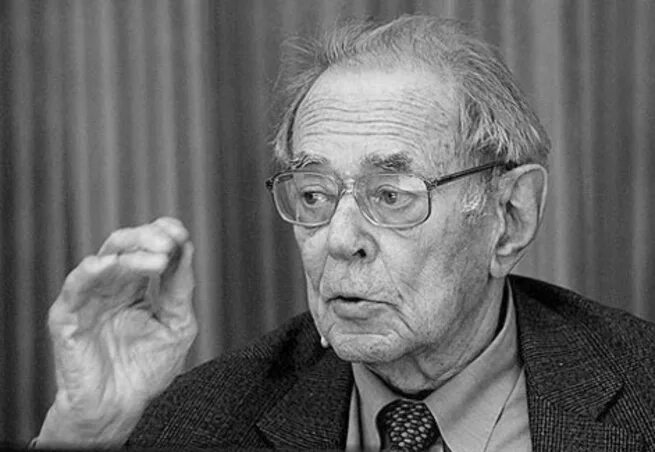 Янош корнаи дефицит. Янош корнаи. Я корнаи. Янош корнаи. Янош корнаи.