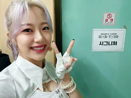 Media 4122342 by cignature 