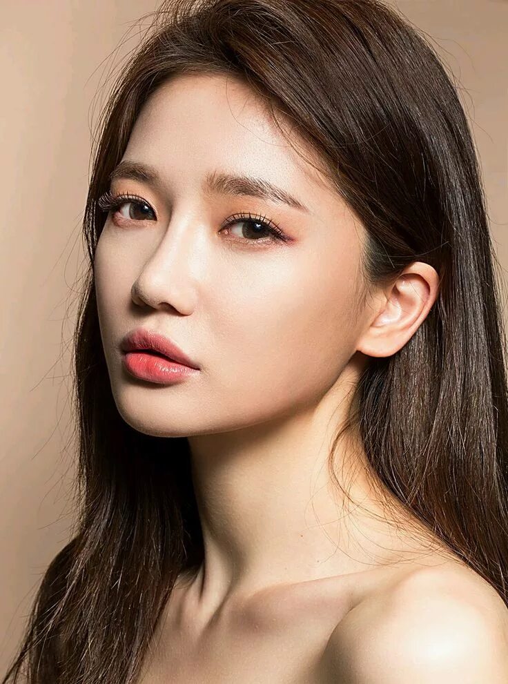 Chaeyeon Actrices, Asiatica