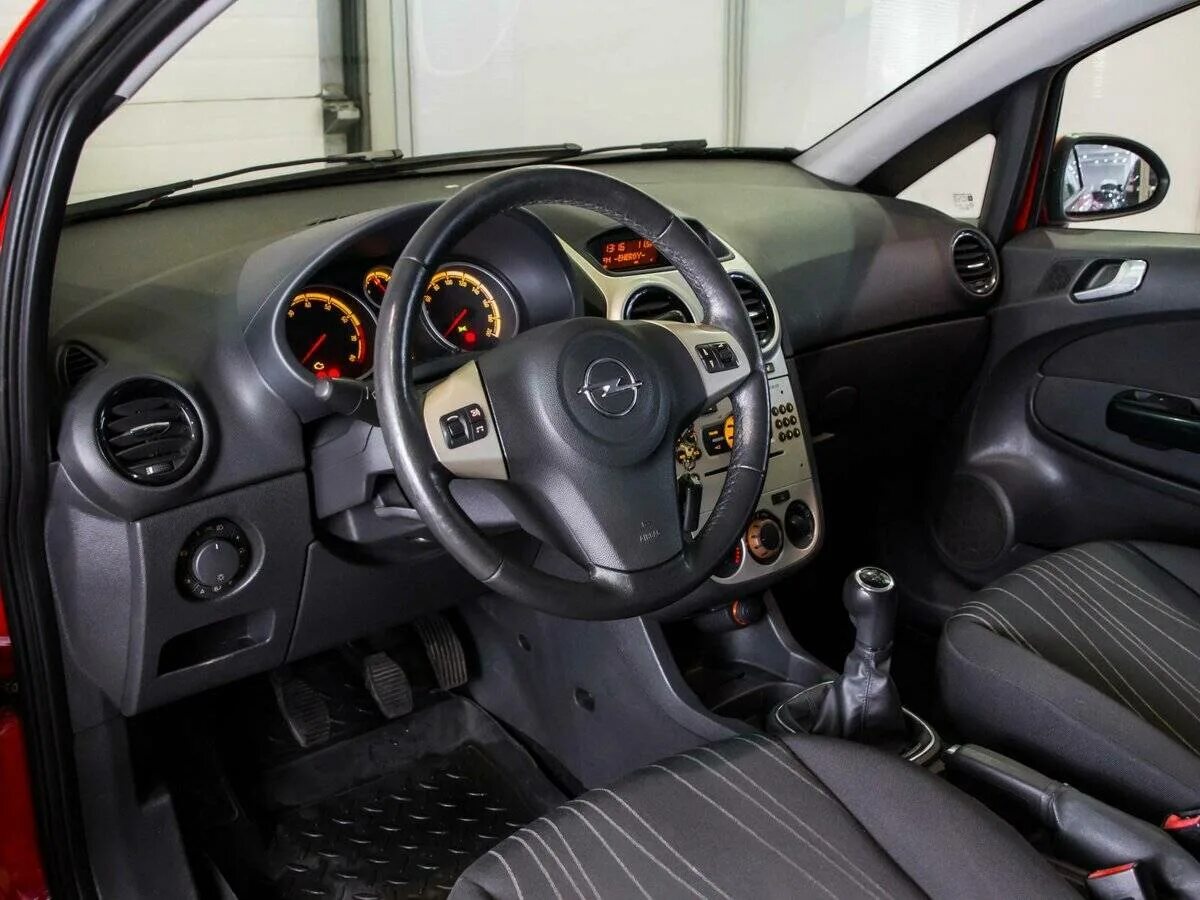 Opel Corsa 2007 1.2 салон. Опель Корса 2007 салон. Корса 2008 салон. Opel Corsa 2007 салон.