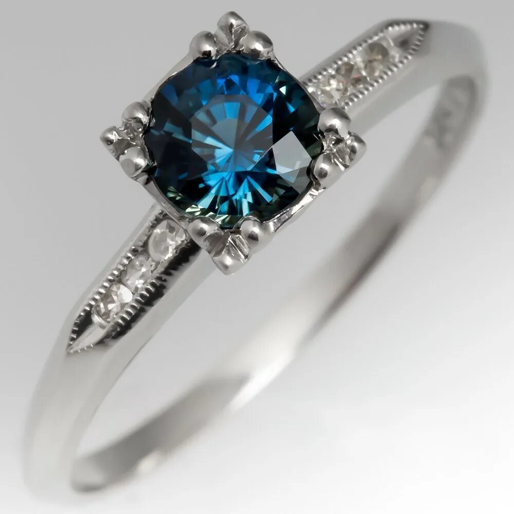 Центр сапфир. Сине зеленый сапфир. Sapphire Engagement Ring. Кольцо с черным сапфиром и топазом. Сапфир сине зеленый кольцо.