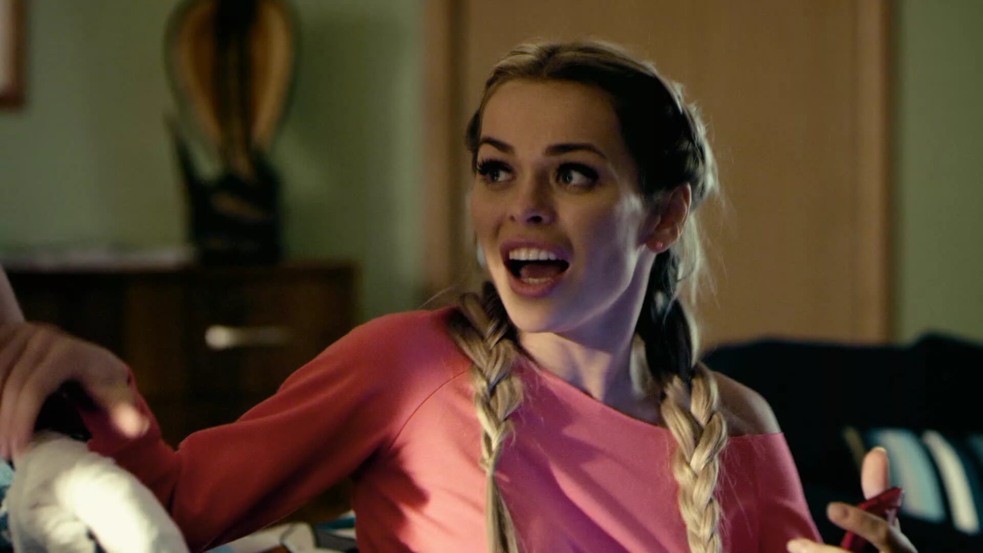 Кещян универ новая общага. Новый универ песни. Ислам ганджаев универ новая общага. Универ сериал 2020. Жвакин универ.