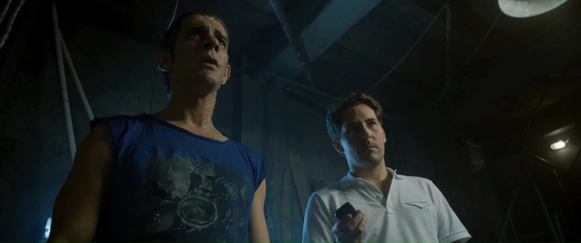 В конце туннеля (2015). В конце туннеля / al final del túnel (2015). В конце туннеля / al final del túnel (2015). At the end of the tunnel кадры. Леонардо сбаралья.