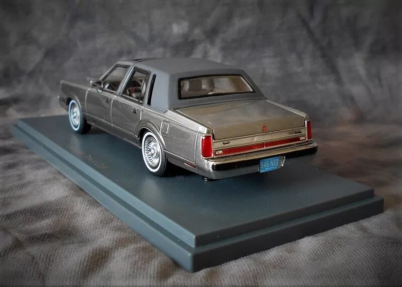 Линкольн Таун кар 1986. Lincoln Town car 1986 Линкольн для адвоката. Линкольн для адвоката машина. Линкольн для адвоката машина модель. Модель кар 43