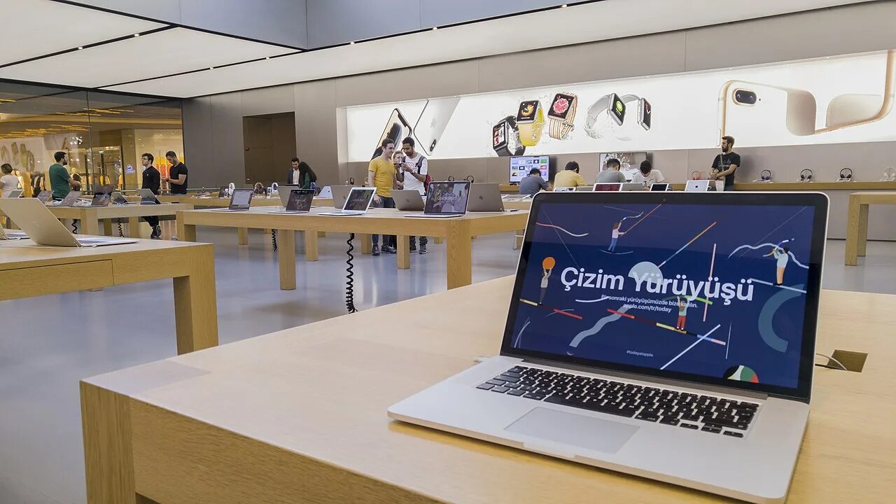 Магазин техники apple store. Apple Store Turkey. Турецкие Apple Store. Apple Турция магазины. Магазин Apple в Стамбуле.