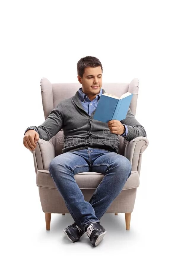 Человек сидит в кресле. Мужчина в кресле. Мужчина сидит в кресле. Сидящи человек на кресле.