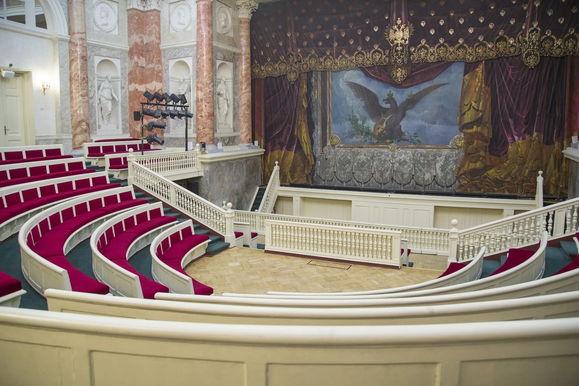 эрмитажный театр (1782—1785). эрмитаж эрмитажный театр. эрмитажный театр санкт петербург сайт. эрмитажный театр санкт петербург сайт. эрмитажный театр амфитеатр.