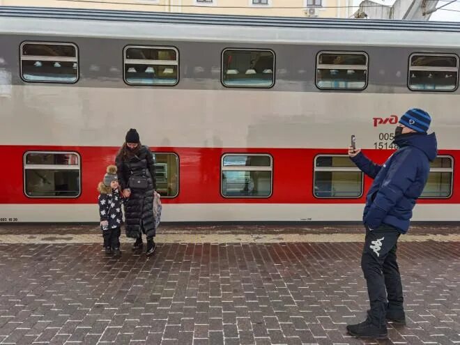 Ярославль Санкт Петербург поезд 2 этажный. Поезд 043яа Ярославль Санкт-Петербург. Поезд 043 Ярославль Санкт-Петербург. Двухэтажный поезд. Купить билет на поезд ярославль санкт