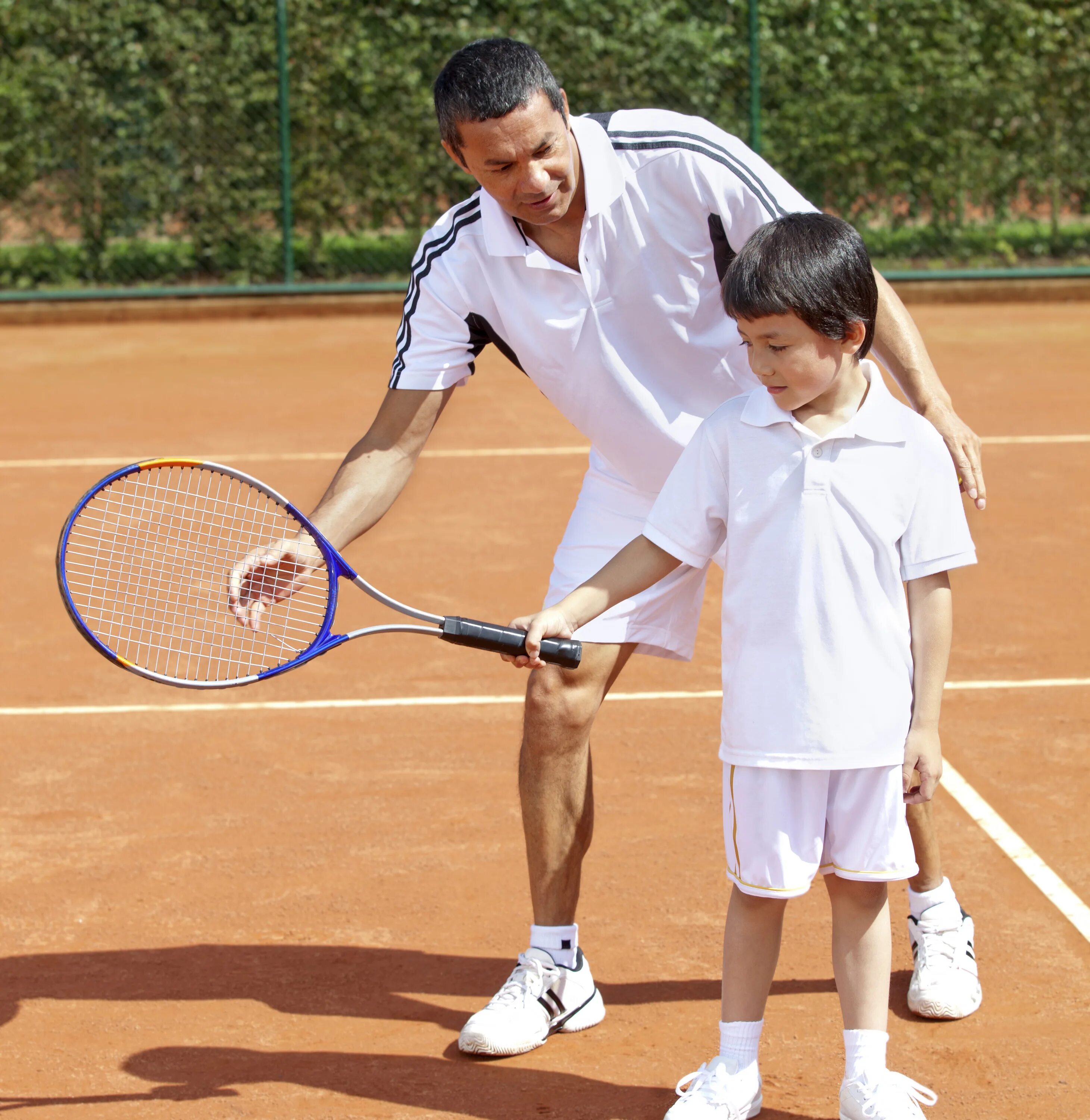 I play tennis. Детский большой теннис. Мальчик теннис. Теннис дети. Большой теннис дети.