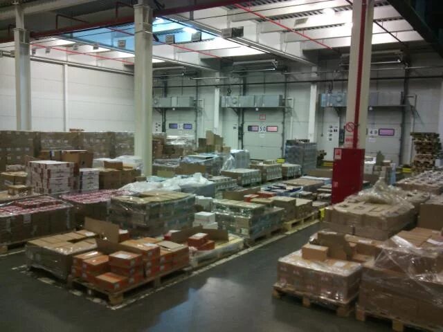 свежие вакансии подольск. работа склад подольск вакансии. склад снежная королева подольск. комплектовщик спорттоваров. комплектовщик на склад.