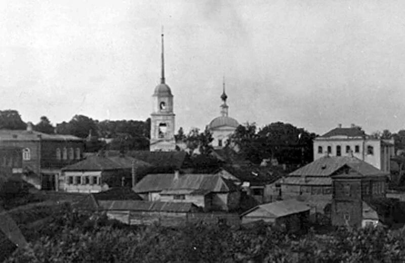 Город мценск в древности. Время в мценске. С. Памятники города мценска. Памятник танк в мценске.