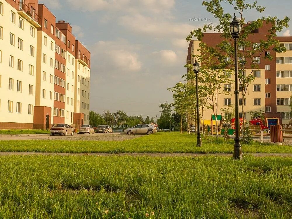 Новосибирск ул дивногорская 150/6. Районы новосибирск дивногорск. Жилмассив дивногорский в новосибирске. Дивногорский новосибирск отзывы. Микрорайон дивногорский.