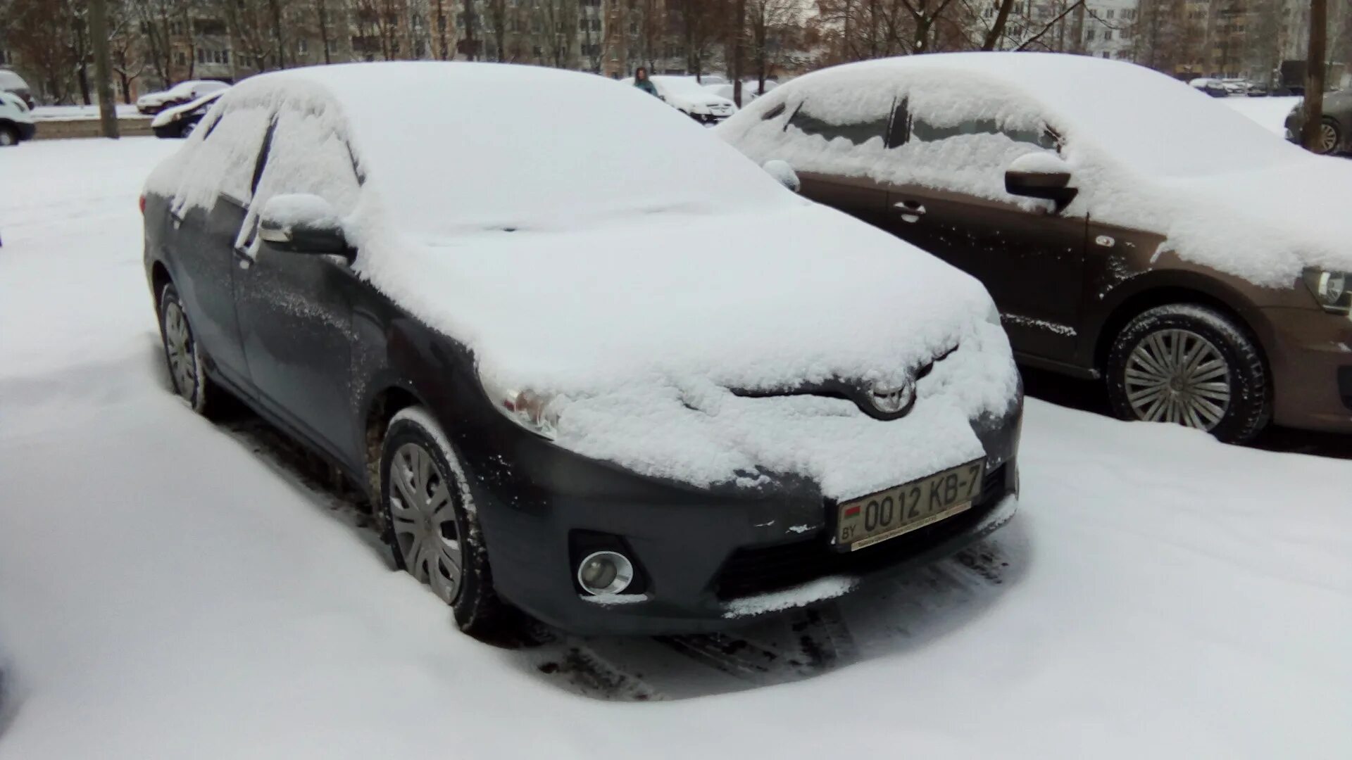 Тойота королла е160 2013. Тойота королла 154 регион зима. Таюта карола 2004 год зима. Тойота королла 2008 зима белы1. Тойота королла 120 боковой удар.