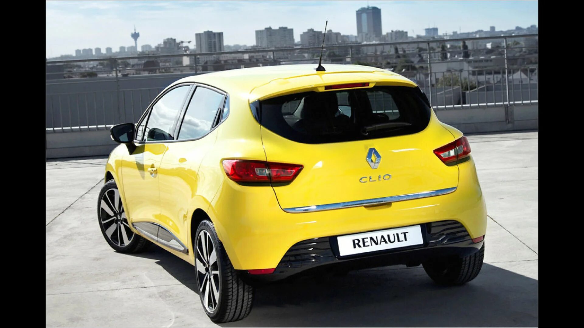 Renault code. Renault Clio 2012. Renault Clio 2013. Рено Клио Лонг. Renault Gold.