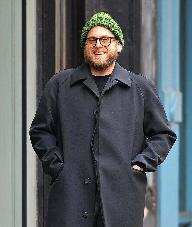 Jonah hill instagram. Jonah hill. джона хилл стиль. джона хилл в пальто. джона хилл стрит стайл.