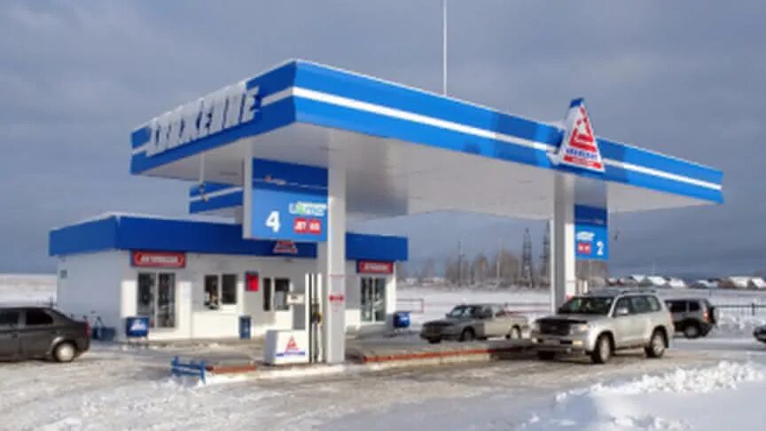 Движение нефтепродукт сайт. Движение нефтепродукт киров. азс движение киров ультра. киров движение нефтепродукт заправка. нефтепродукт кирово_чепецк.