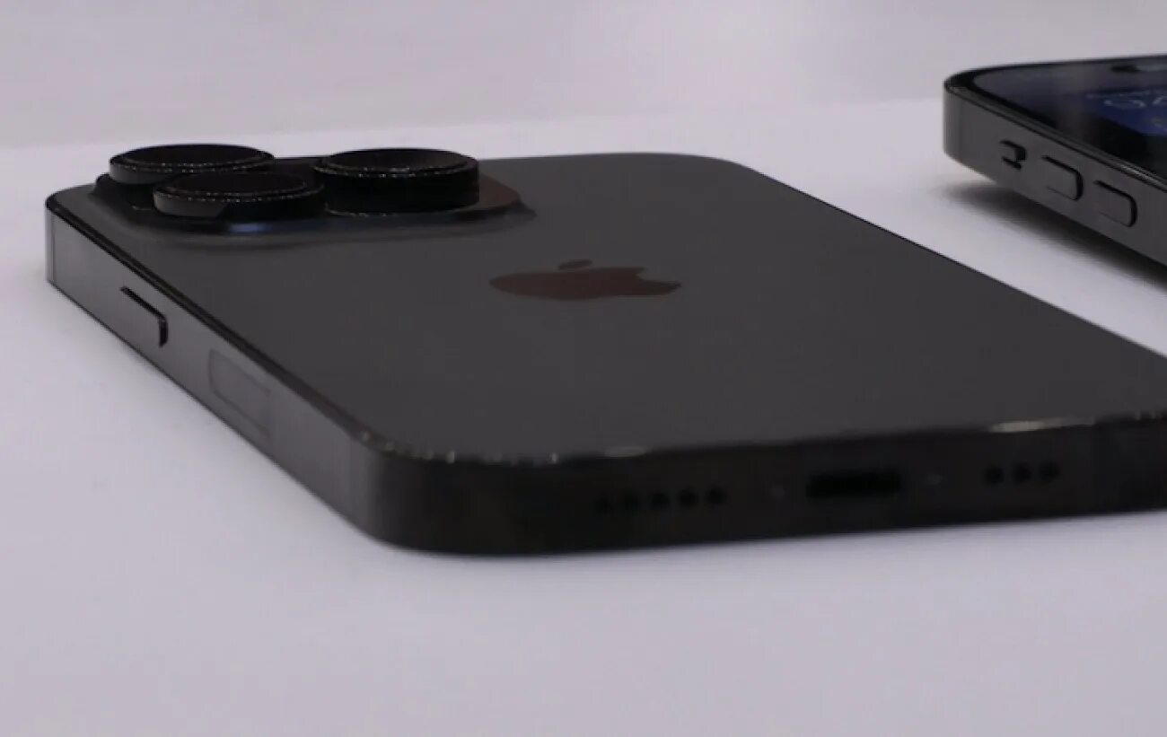 iPhone 14 Pro получит рекордный объём быстрой оперативной памяти LPDDR5 или даже