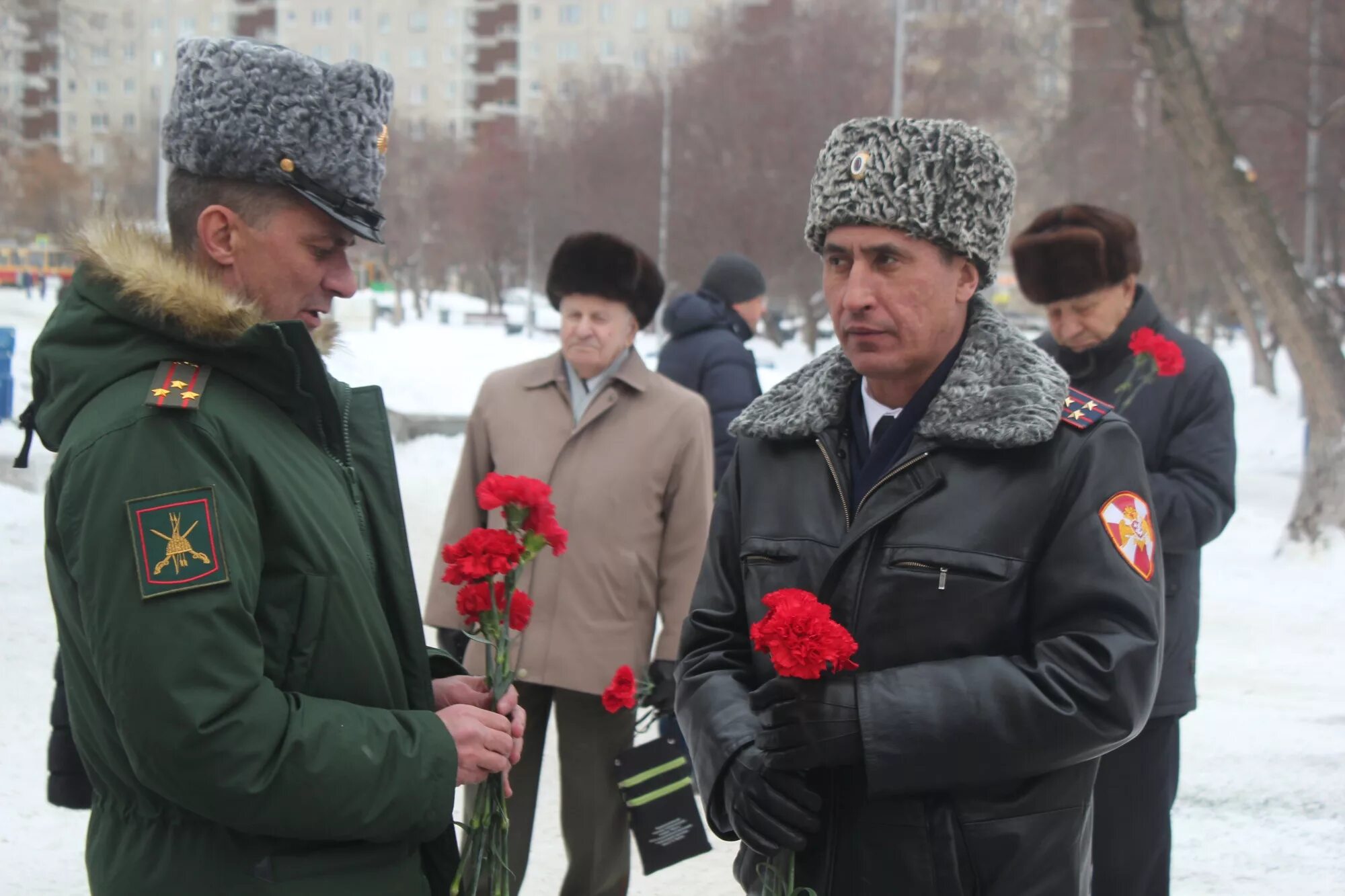 Главные новости урала. Монумент седой Урал. Монумент седой Урал в Екатеринбурге. Уральцам защитникам Родины Екатеринбург седой Урал. Ветераны Свердловска в Нижнем Новгороде.