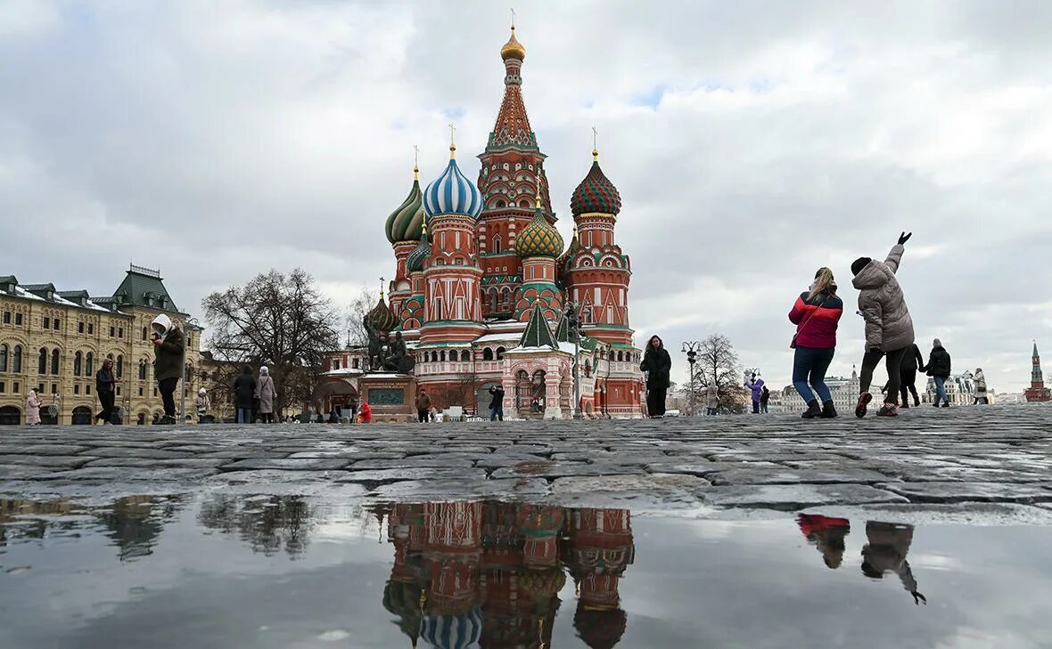 Погода в москве конец апреля начало мая. Апрель в Москве. Москва в ноябре. Москва днем.