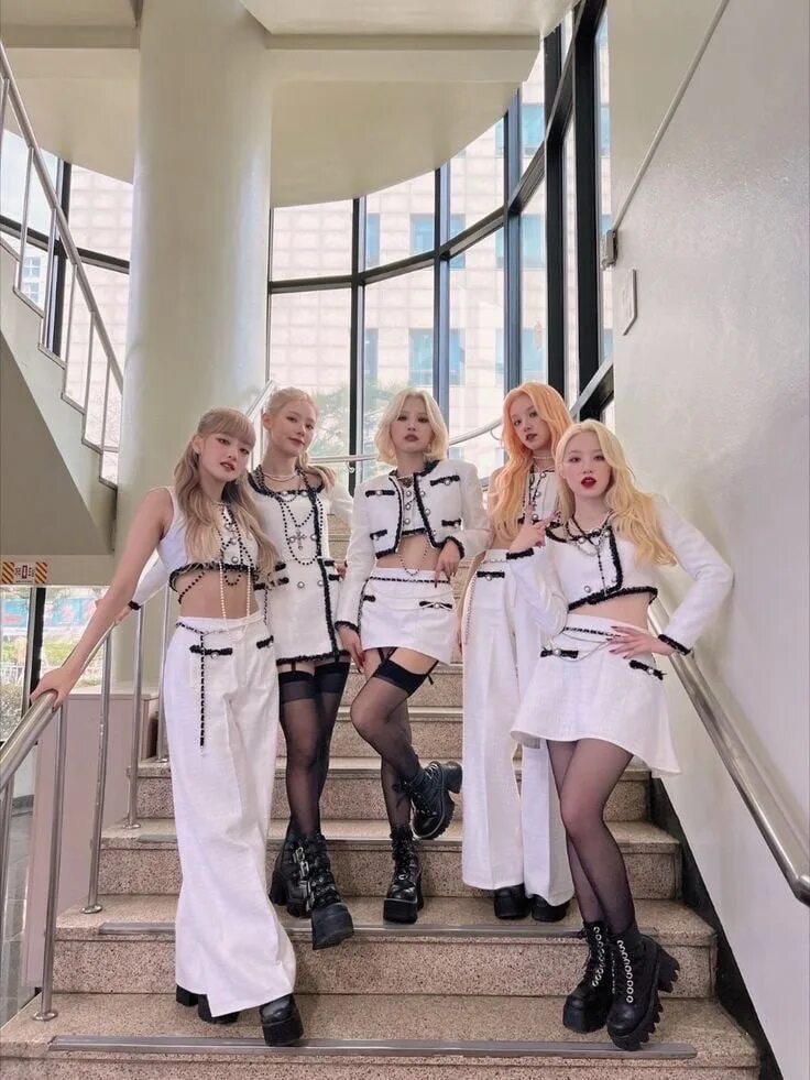 Gidle kpop участницы. G idle участницы 2023. G idle nxde. Nxde участницы. Самые популярные песни джи айдл.