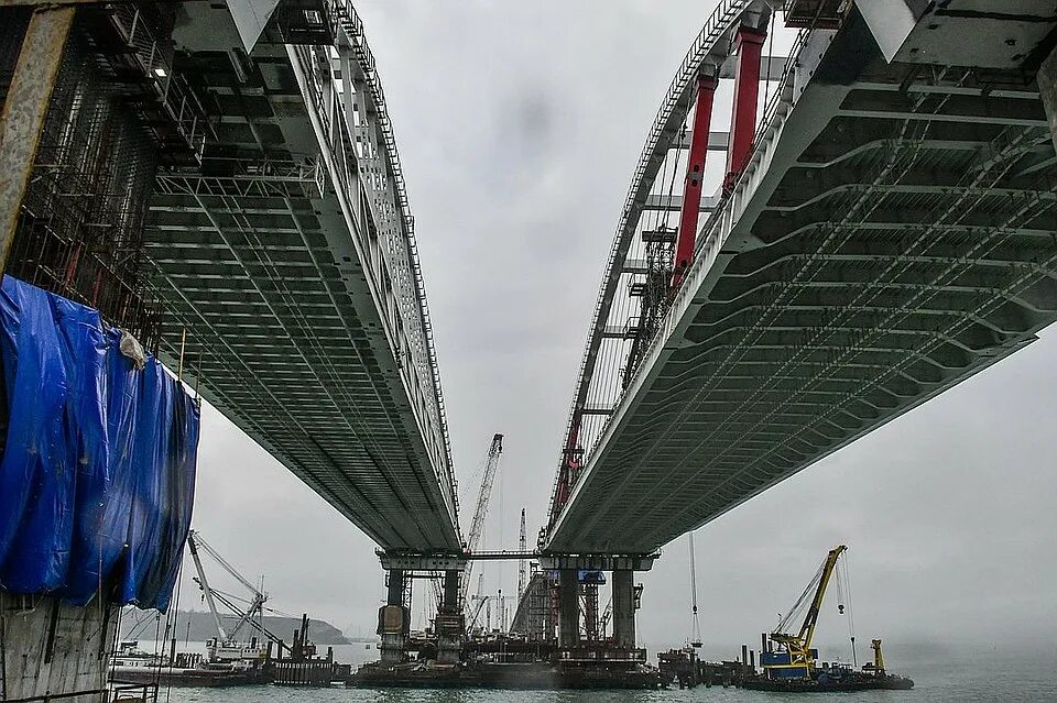 Выбери название моста через пролив. Крымский мост через керченский пролив. мост в крыму через керченский пролив. стройка века керченский мост. жд мост через керченский пролив.