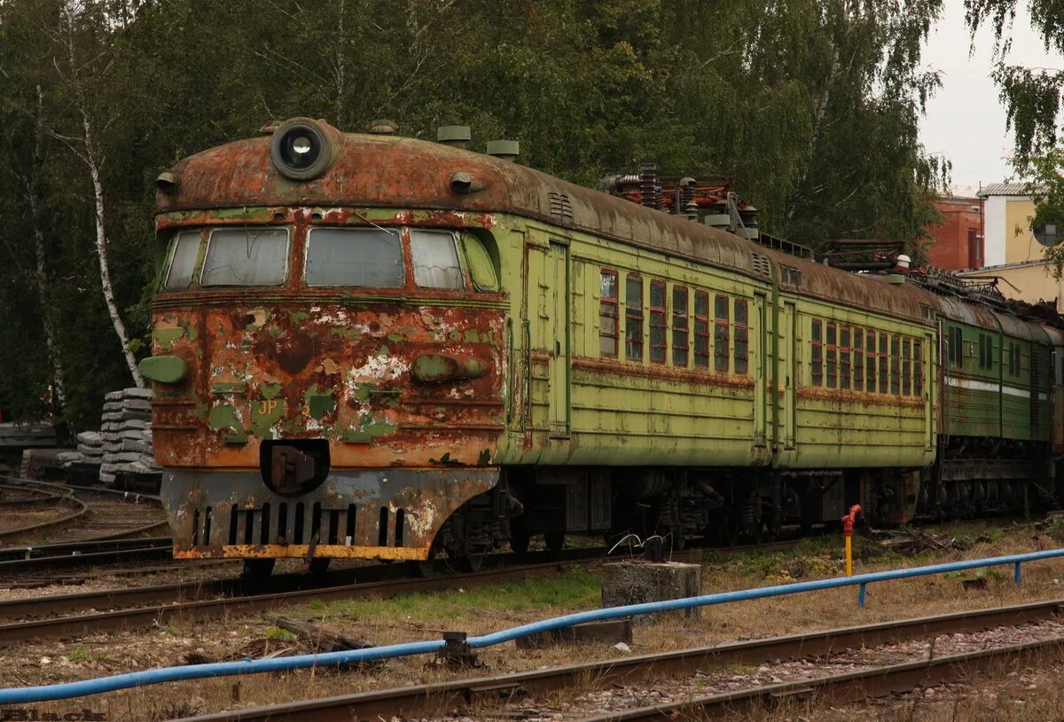 Семь поезд. Эр7 электропоезд. Вагон эр7. Эр2 Ржавый. Эр7-01.