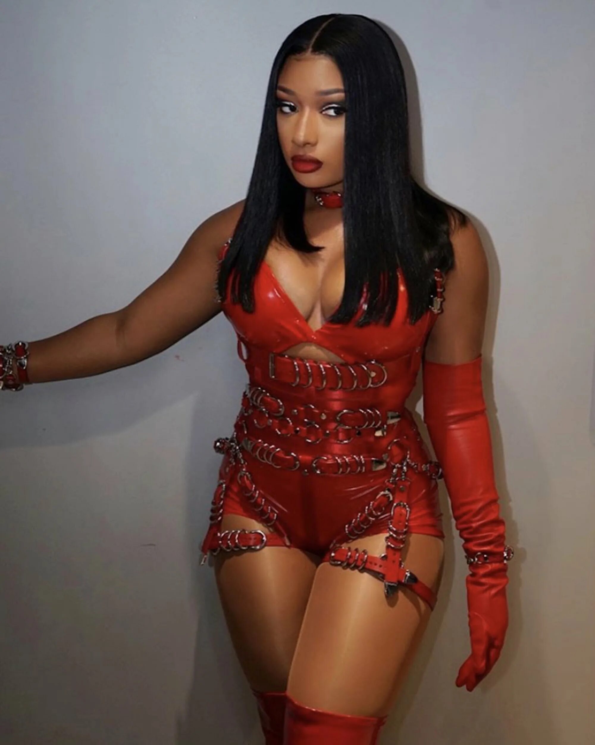 Megan three. Меган three stallion. megan thee stallion. megan thee stallion горячие. megan thee stallion хот.