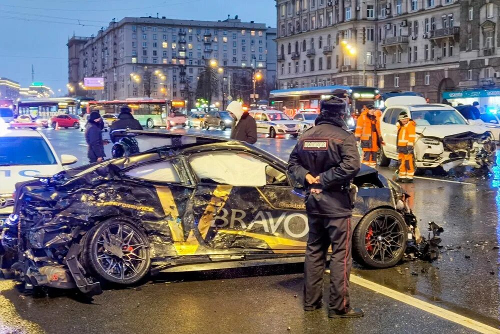Год он разбит