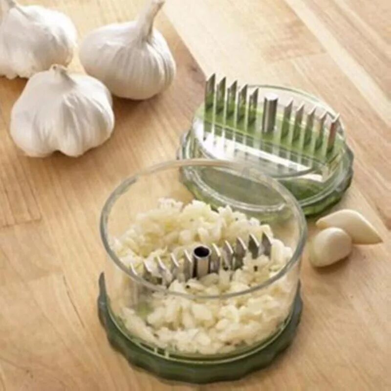 Приспособление для чеснока. Чоппер для чеснока garlic pro. измельчение чеснока. чистка чеснока. блендер для перемолки чеснока.
