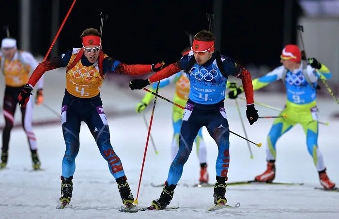 Мужская эстафета биатлон. Сочи ои 2014 биатлон. Сочи эстафета мужчины. Биатлон. Биатлон сочи 2014 мужская эстафета.