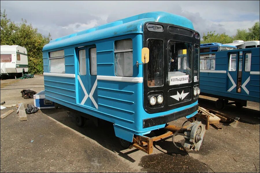 списанные метро. еж3 санкт петербург. заброшенные вагоны метро в депо измайлово. электродепо измайлово тч-3. еж-3 в депо митино.