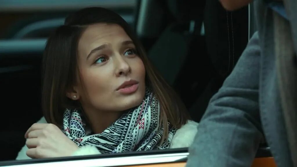 Любовь аксенова стрижка в мажор 3. Мажор 2 катя и игорь. Девушка для мажора 3. Мажор 3 игорь и вика финал. Мажор вика.