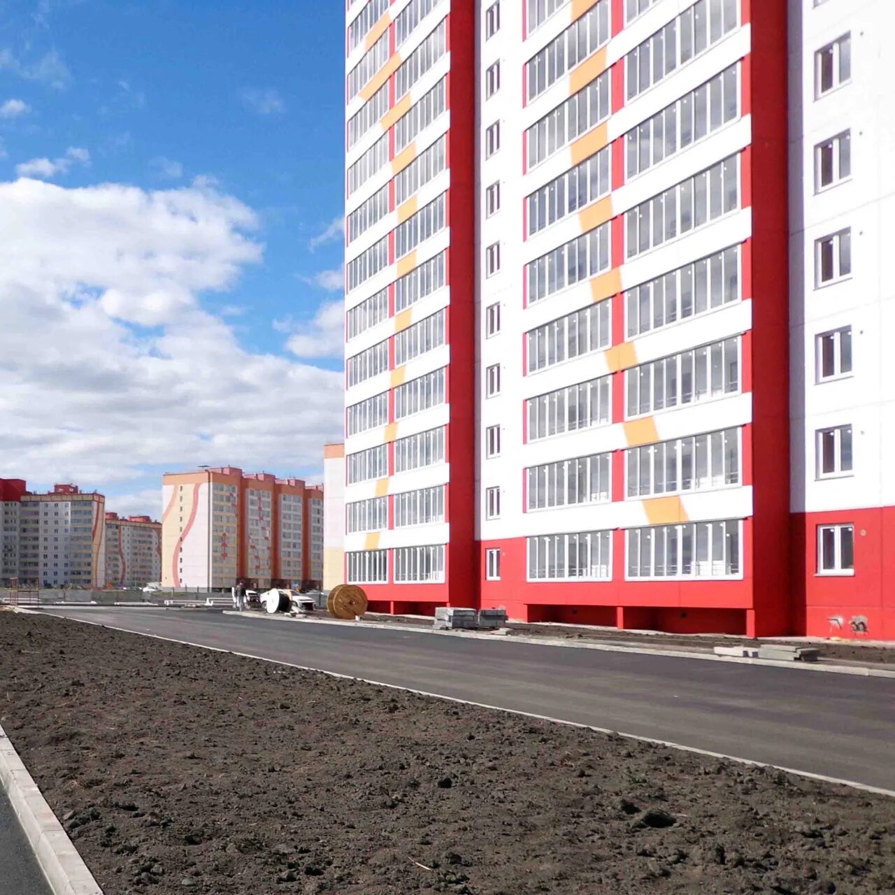 Продажа новых домов новосибирск. Дмитрия Шмонина 10. Дмитрия Шмонина 10/1. Матрёшкин двор Новосибирск. Матрёшкин двор на Петухова.