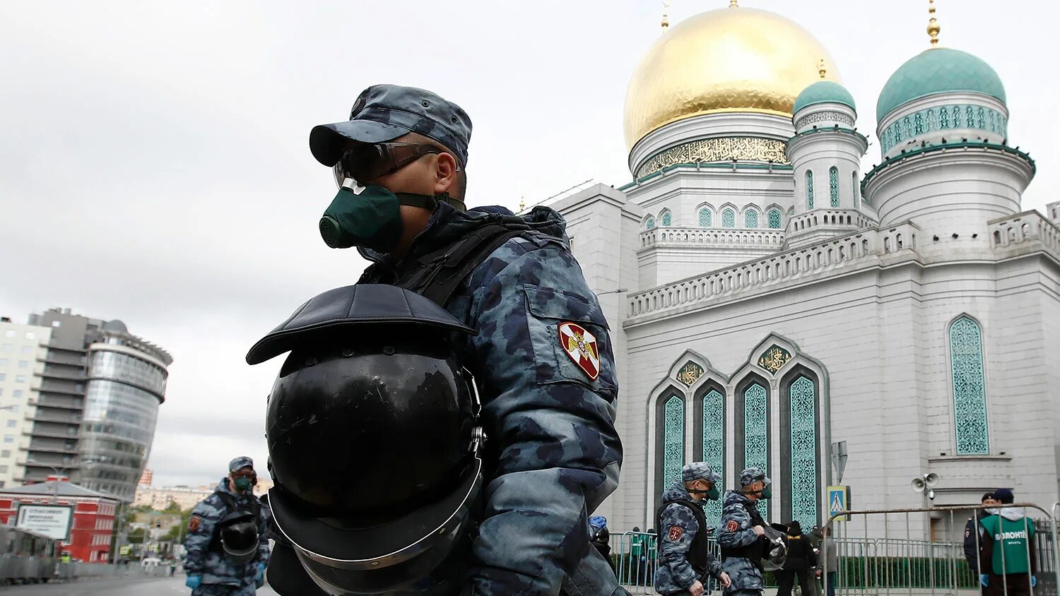 Когда отмечают уразу 2024. Что такое Ураза байрам у мусульман. Ураза байрам Московская Соборная мечеть. Соборная мечеть Рамадан.