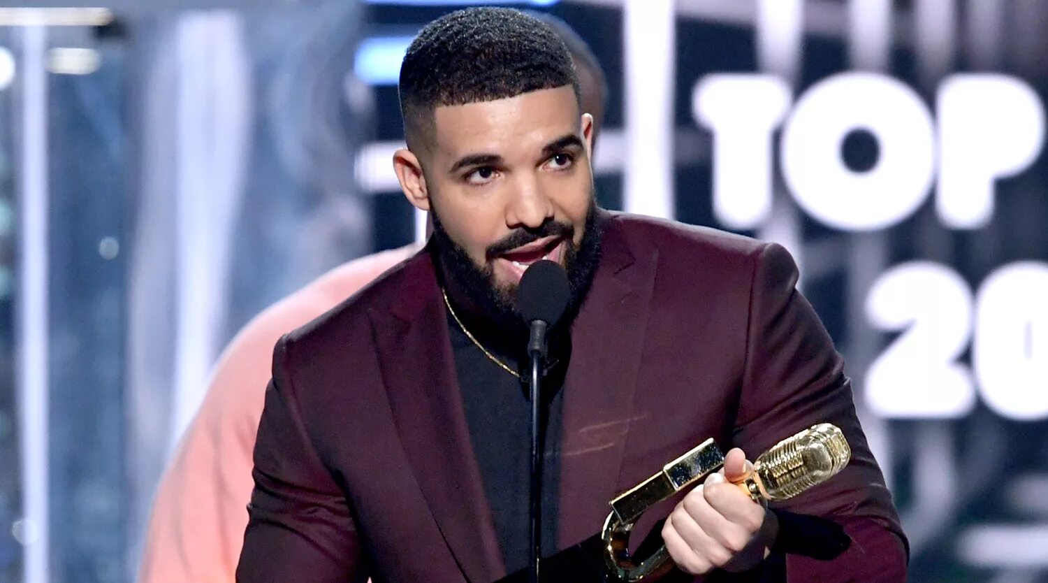 Лучший певец. Марка энтони. Сэм смит грэмми. Кто самый лучший певец. Егор крид фото.