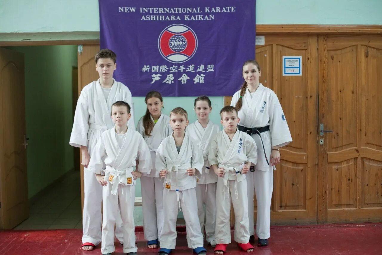 Каратэ пояса пояса кёкусинкай. Пояса и кю в каратэ киокушинкай. Система поясов в годзю рю каратэ. Система поясов в каратэ киокушинкай. Пояса в каратэ киокушинкай по порядку кю.