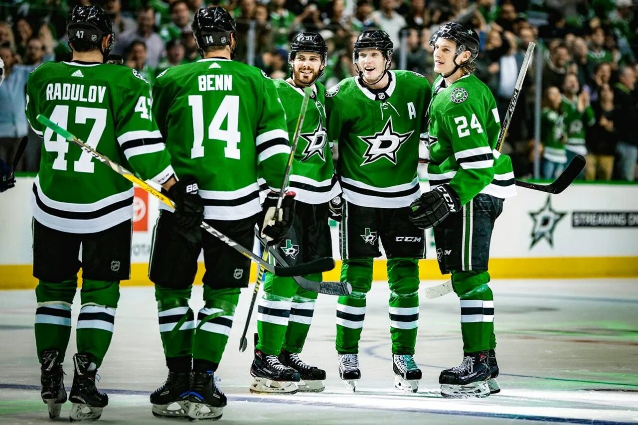 Dallas stars. Бенн Сегин. Сегин Бенн Радулов. NHL Dallas Stars.