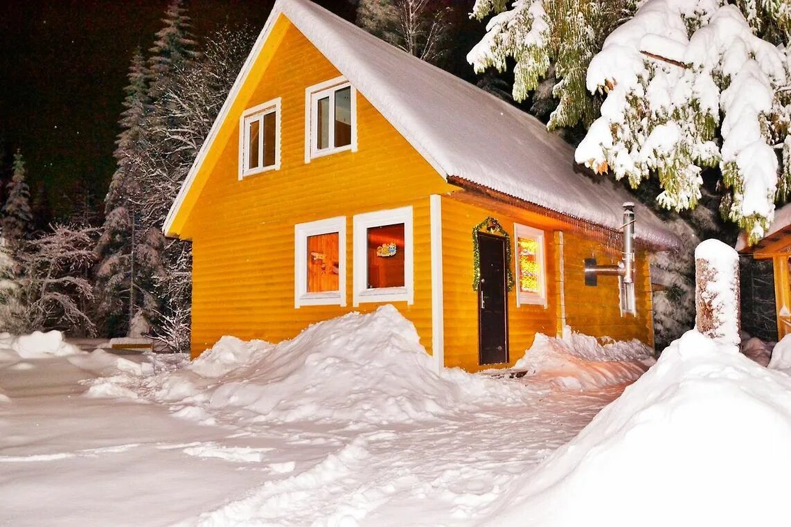 Мраморный каньон рускеала зимой. Турбаза рускеала карелия. Мраморный каньон рускеала. Кемпинг рускеала карелия. Лисья нора рускеала.