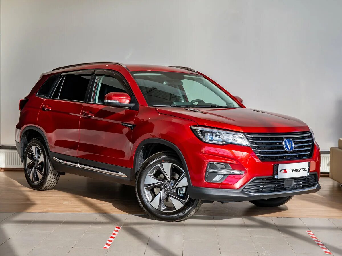 Tiggo 4. чанган gs35 плюс. Chery 8 pro. новый кроссовер haval f5. чин ган 75.