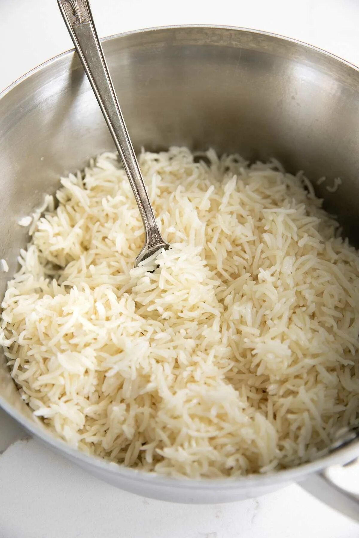 Чтобы рис был рассыпчатым нужно. Рис басмати вареный. Рис Basmati. Рассыпчатый рис басмати. Рис супер басмати.