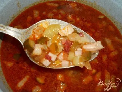 Солянка с колбасой и картошкой без мяса