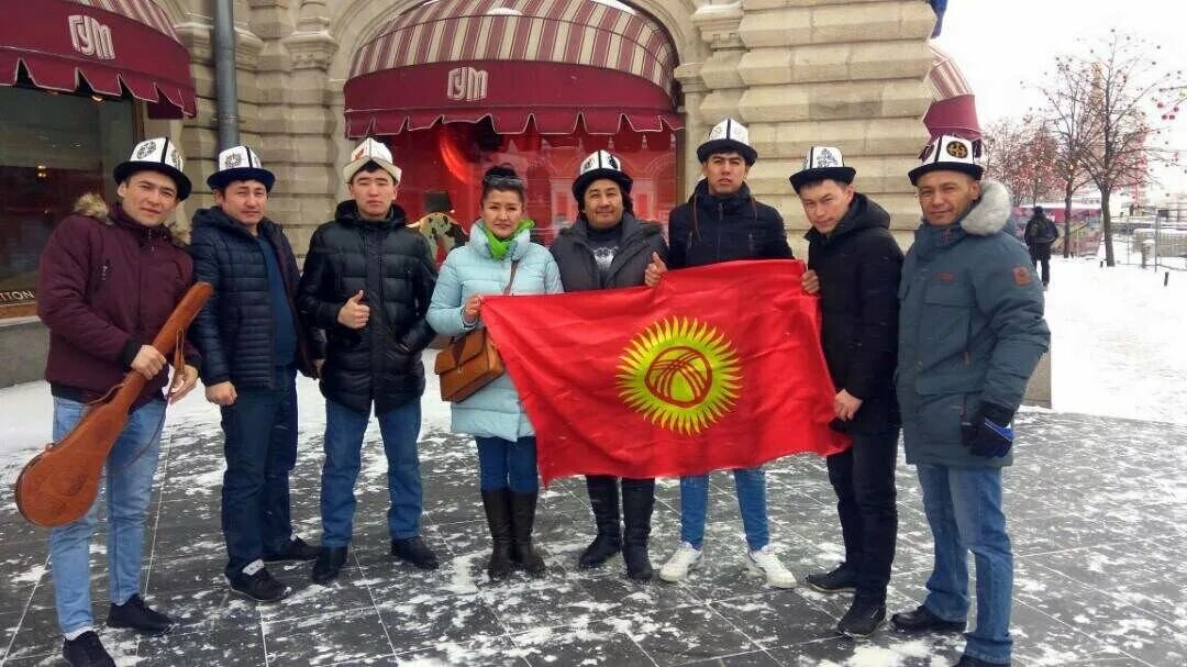 Трудовая миграция кыргызстанцы в Москве. Киргизы в Москве. Мигранты кыргызы в Москве. Киргиз гастарбайтер.