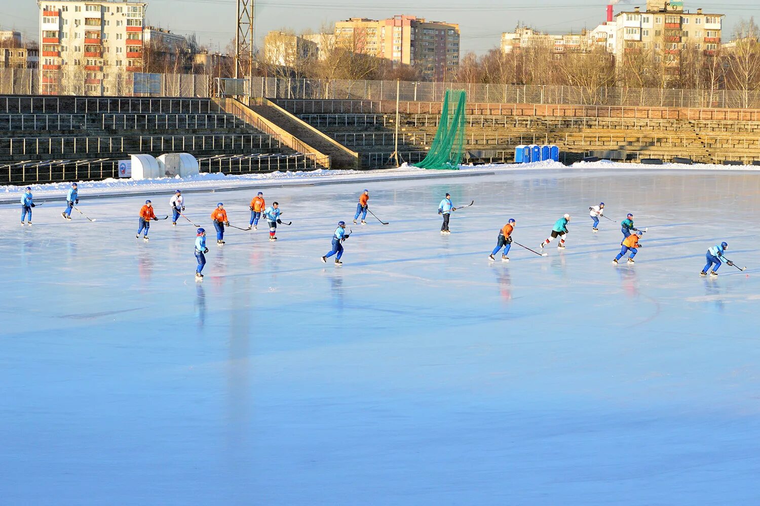 Катки в нижнем новгороде 2024. Стадион труд Нижний Новгород. Каток труд Нижний Новгород. Сормово стадион труд каток. Стадион старт Нижний Новгород.