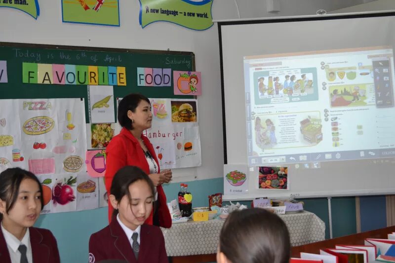 Мыкты мугалим кружки. Мугалим еду. Мугалим еду. Мугалим еду. Мугалим еду.