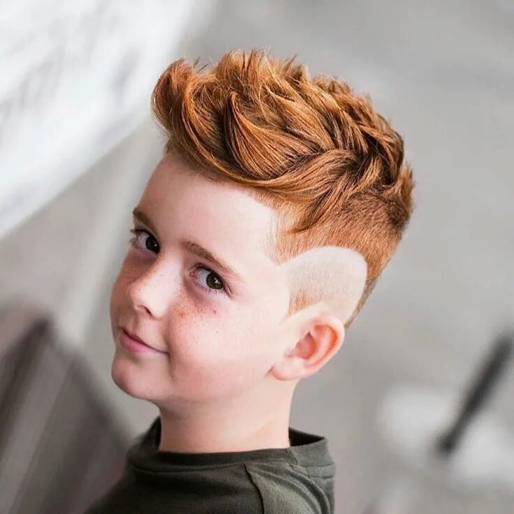 Причёски для мальчиков модные. Стрижка для мальчика 2022 полубокс. Причёски для мальчиков модные. Детские стрижки мальчику. Андеркат мужская стрижка детская.