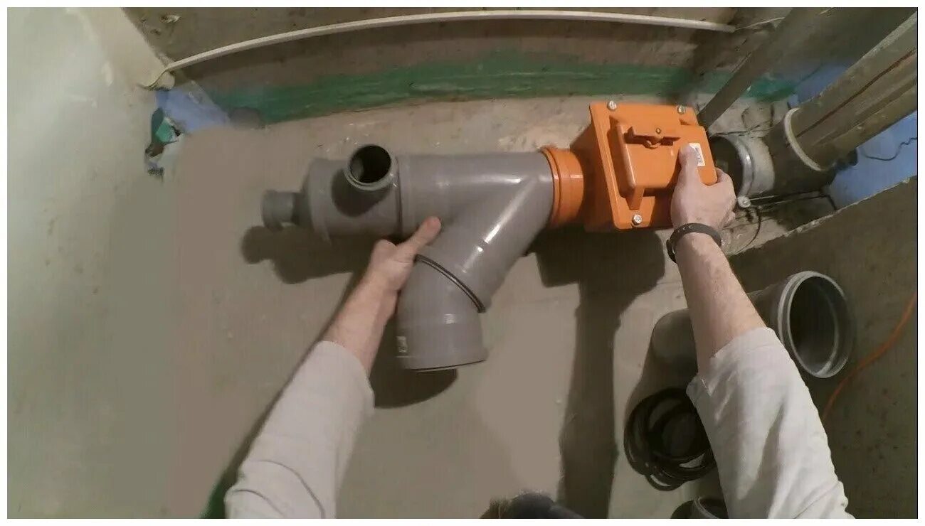 Обратный клапан 110. Обратный клапан на канализацию 110 чугунный. Клапан обратный фановый 110. Обратный клапан на 110 трубу канализация. Обратный клапан для канализации 110.