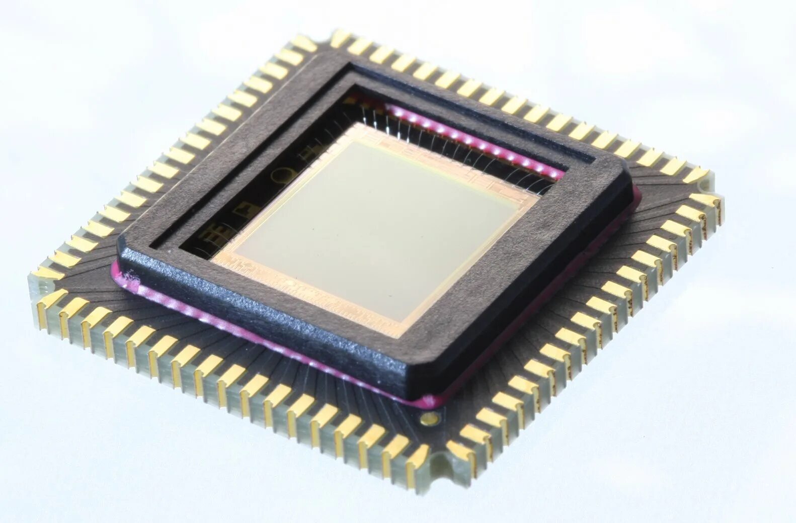 Микро технологии. Photonic integrated circuit. Photonics ic. Intel Silicon Photonics. Микротехнологии.