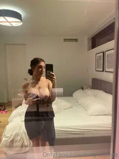 Megan McCarthy Photos 4 
