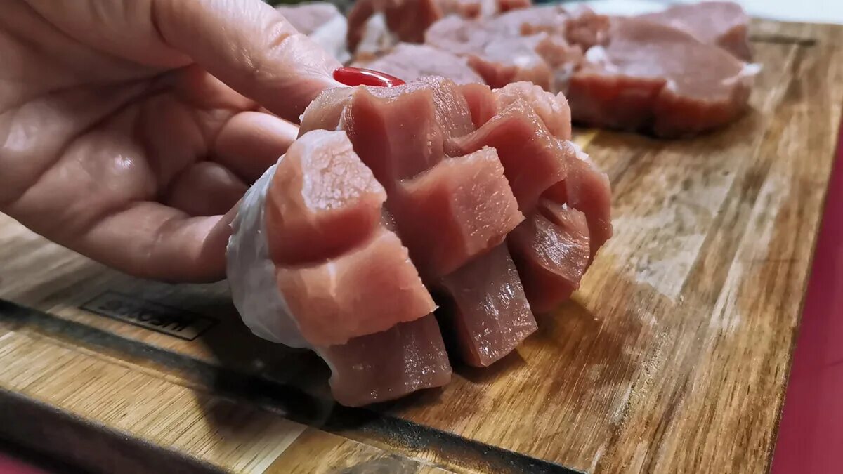 Как сварить мягкую свинину